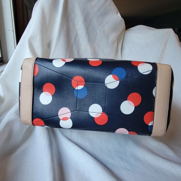 KATE SPADE Large Ellison Avenue Sophie Tote with Storybook Lining - Picture 3 of 9